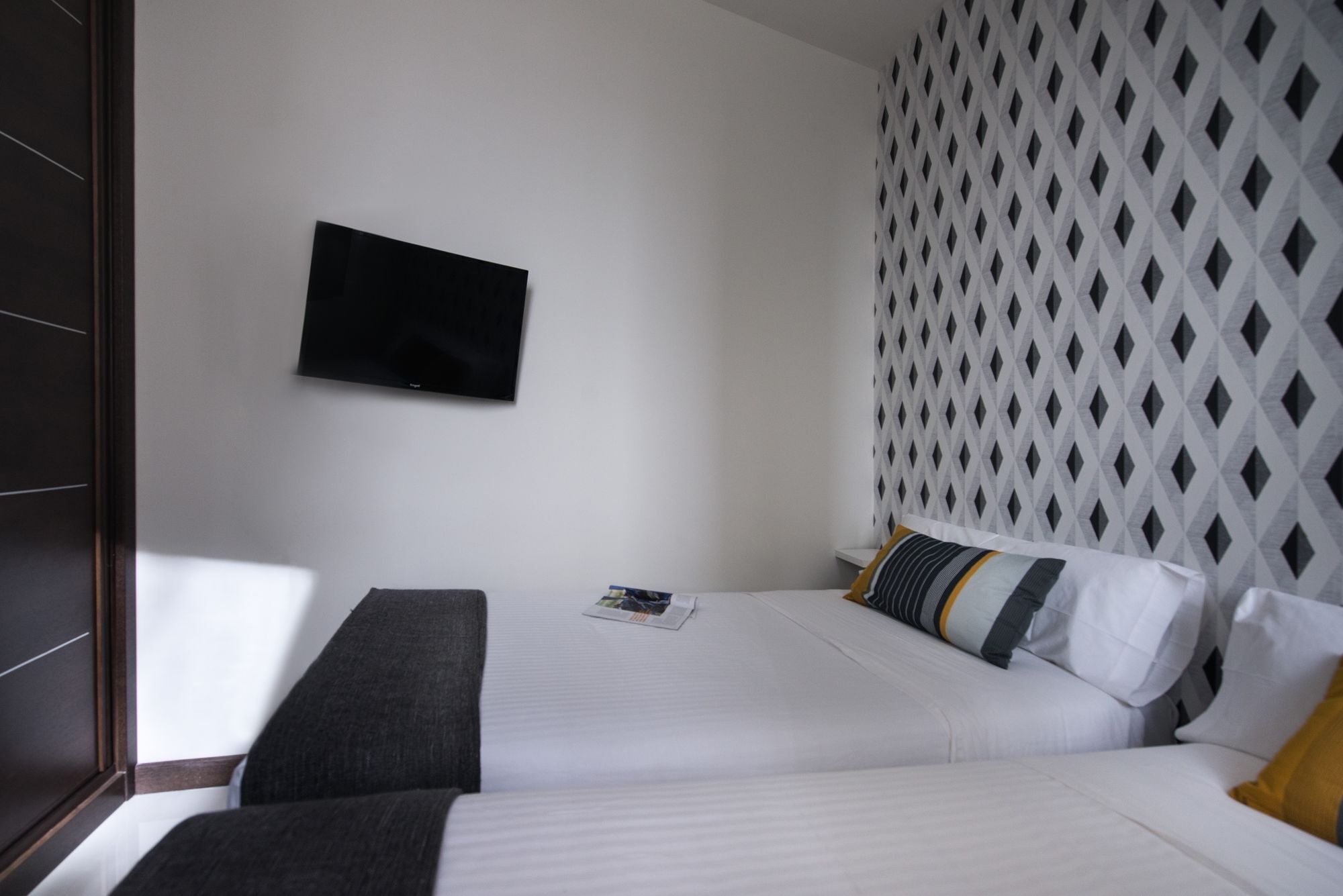 Roisa Suites Madrid Eksteriør bilde
